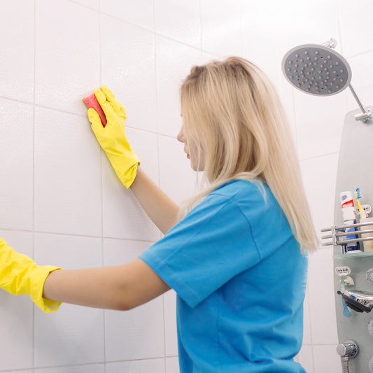 Your Weekly Bathroom Checklist