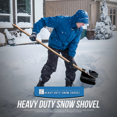 Plastic Snow Scoop Shovel with Wooden Handle – 44cm Snow Shovel - The Dustpan and Brush Store
