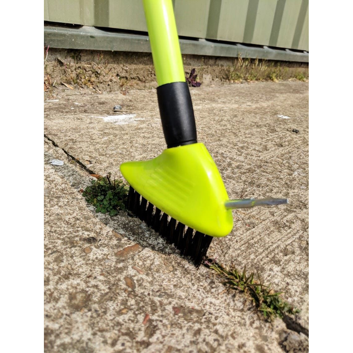 PATIO WEED BRUSH + SPARE HEAD