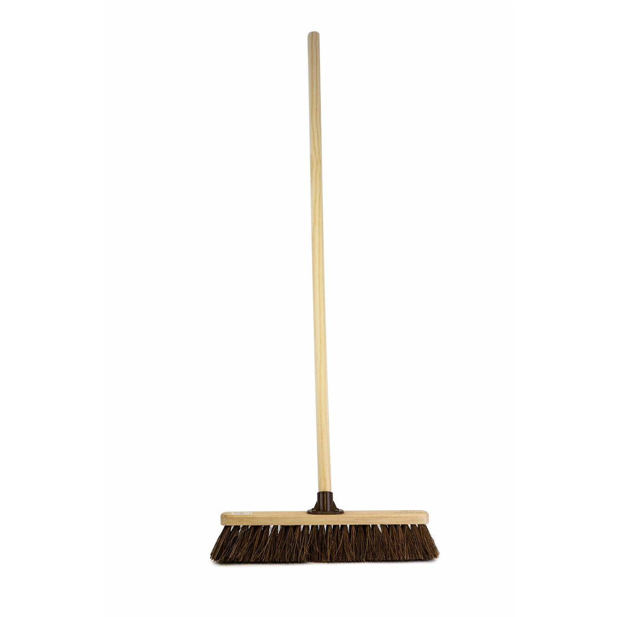Newman and Cole 18" Natural Bassine Broom Head with Plastic Bracket Supplied with Handle