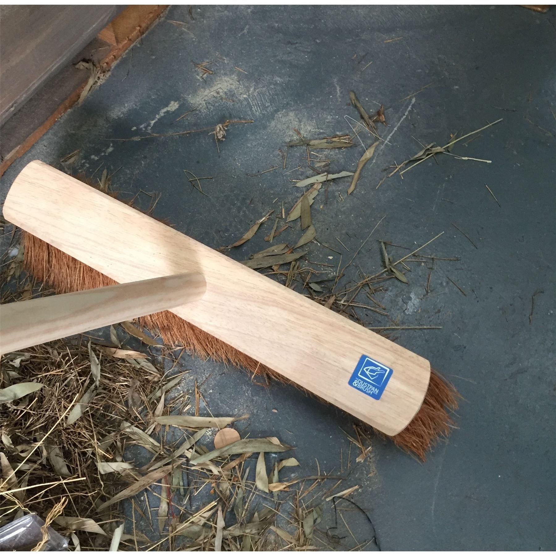 18" Soft Natural Coco Broom Head with Strong Wooden Brush Handle - The Dustpan and Brush Store